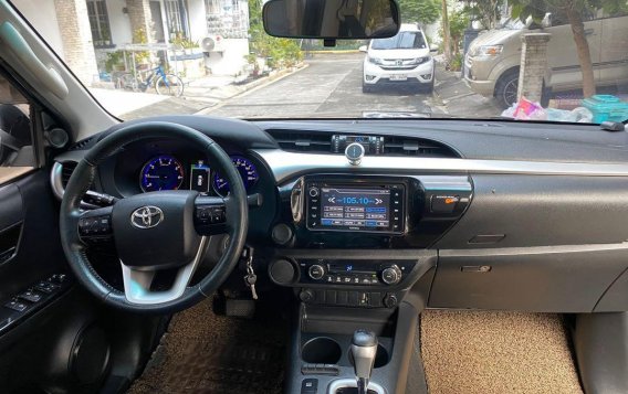 Sell Purple 2016 Toyota Hilux in Manila-6