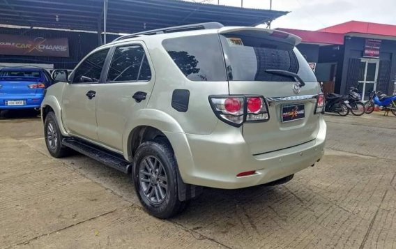 Purple Toyota Fortuner 2014 for sale in Automatic-3