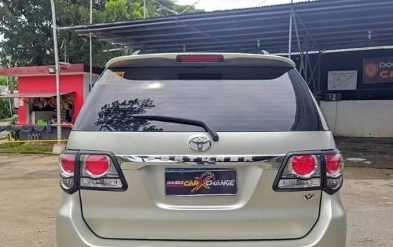 Purple Toyota Fortuner 2014 for sale in Automatic-5