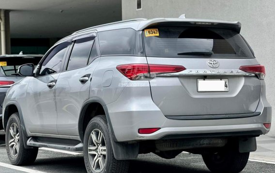 2016 Toyota Fortuner  2.4 G Diesel 4x2 AT in Makati, Metro Manila-6