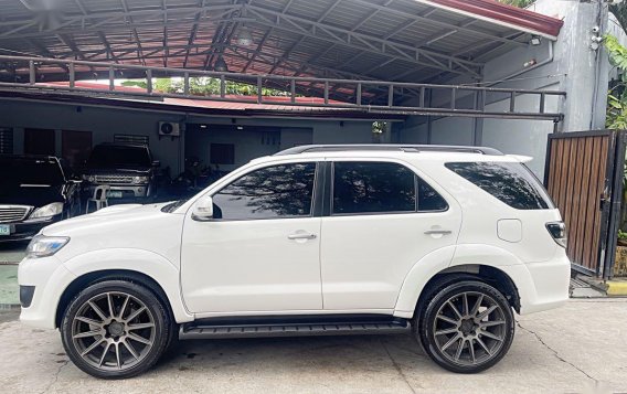 Purple Toyota Fortuner 2016 for sale in Imus-9