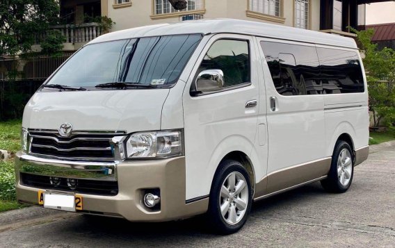 Selling Pearl White Toyota Hiace Super Grandia 2015 in Las Piñas-3