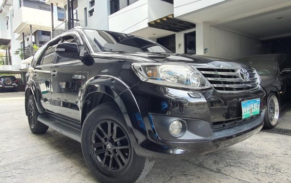 Selling Purple Toyota Fortuner 2013 in Quezon City-1
