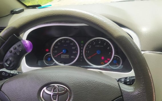 Selling Purple Toyota Avanza 2022 in Manila-3