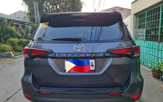 Purple Toyota Fortuner 2018 for sale in Automatic-1