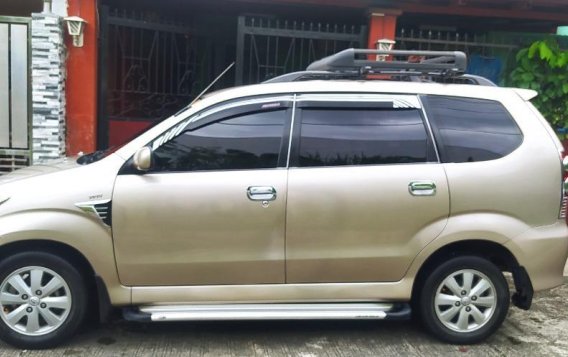 Selling Purple Toyota Avanza 2022 in Manila