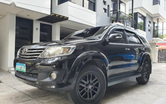 Selling Purple Toyota Fortuner 2013 in Quezon City-6