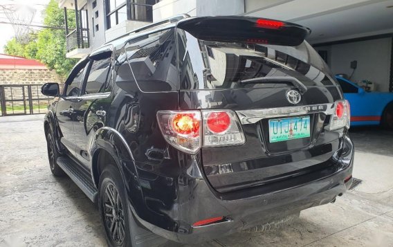 Selling Purple Toyota Fortuner 2013 in Quezon City-5