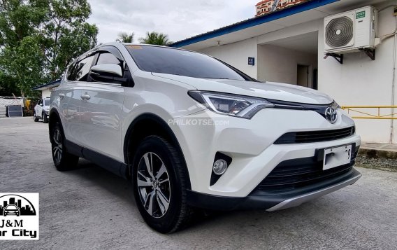 2018 Toyota RAV4 in Pasay, Metro Manila-9