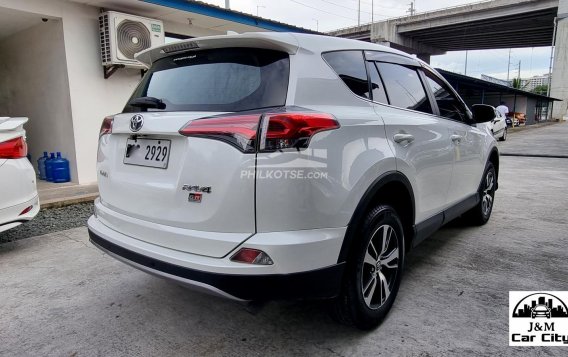 2018 Toyota RAV4 in Pasay, Metro Manila-4