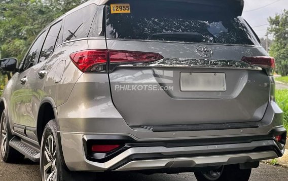 2017 Toyota Fortuner  2.4 V Diesel 4x2 AT in Manila, Metro Manila-7