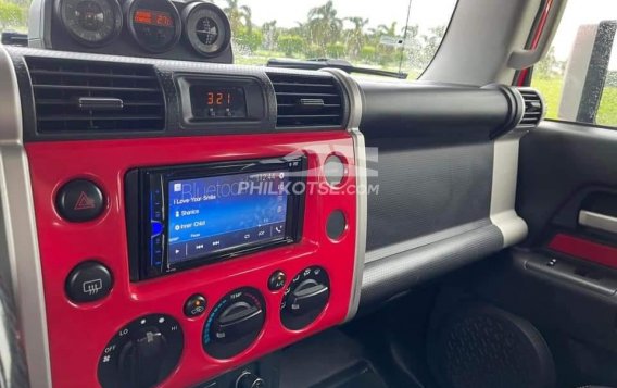 2015 Toyota FJ Cruiser  4.0L V6 in Manila, Metro Manila-19