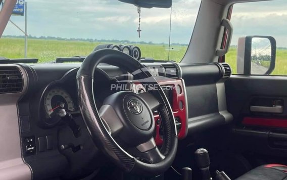 2015 Toyota FJ Cruiser  4.0L V6 in Manila, Metro Manila-14