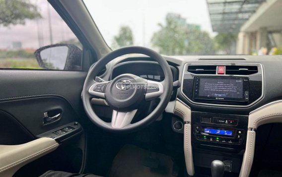2018 Toyota Rush  1.5 E AT in Makati, Metro Manila-5