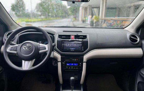 2018 Toyota Rush  1.5 E AT in Makati, Metro Manila