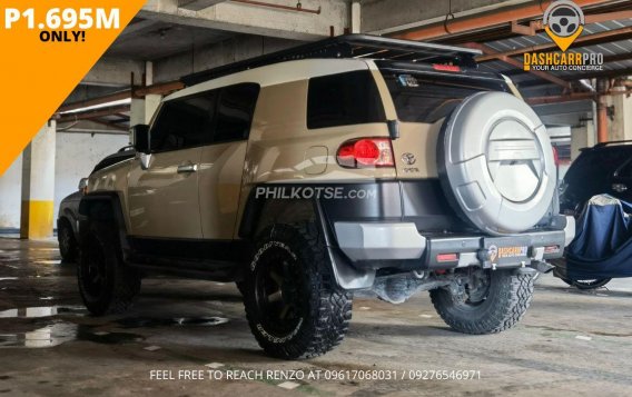 2016 Toyota FJ Cruiser  4.0L V6 in Manila, Metro Manila-17