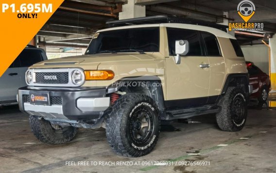 2016 Toyota FJ Cruiser  4.0L V6 in Manila, Metro Manila-15