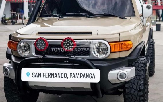 2014 Toyota FJ Cruiser  4.0L V6 in Manila, Metro Manila-12
