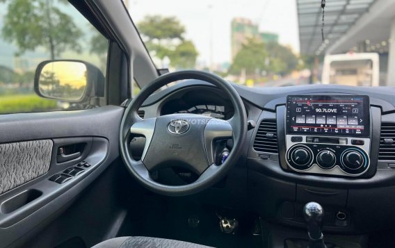2015 Toyota Innova in Makati, Metro Manila-14
