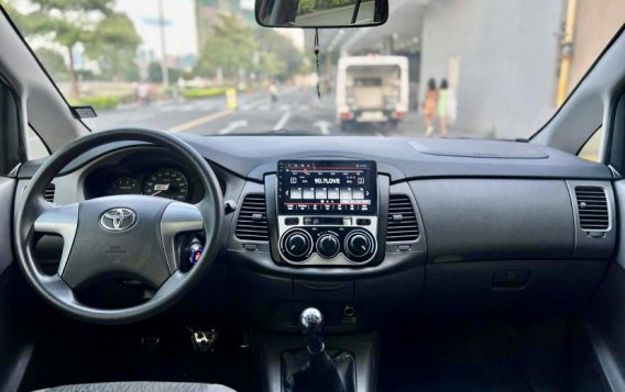 2015 Toyota Innova in Makati, Metro Manila-4