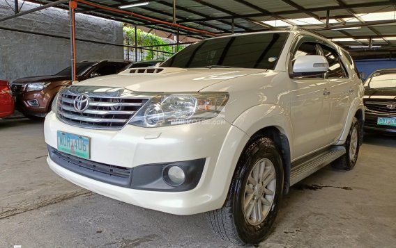 2013 Toyota Fortuner  2.4 G Diesel 4x2 MT in Las Piñas, Metro Manila-13