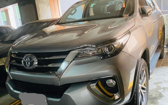 2016 Toyota Fortuner  2.4 V Diesel 4x2 AT in Makati, Metro Manila-1