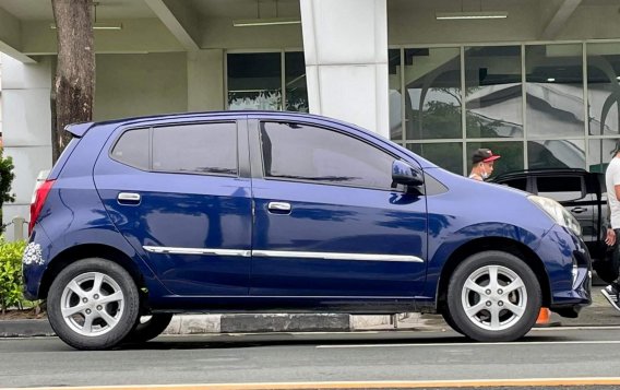2017 Toyota Wigo  1.0 G MT in Makati, Metro Manila-3