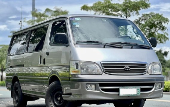 2002 Toyota Hiace Super Grandia in Makati, Metro Manila