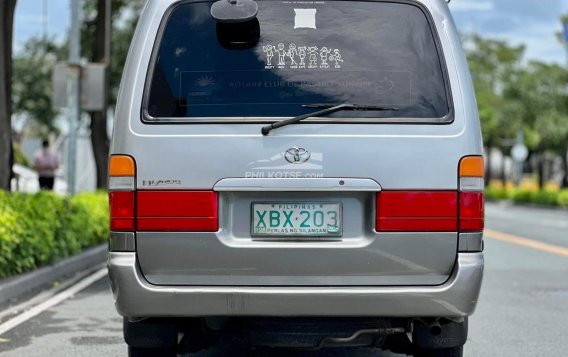 2002 Toyota Hiace Super Grandia in Makati, Metro Manila-8