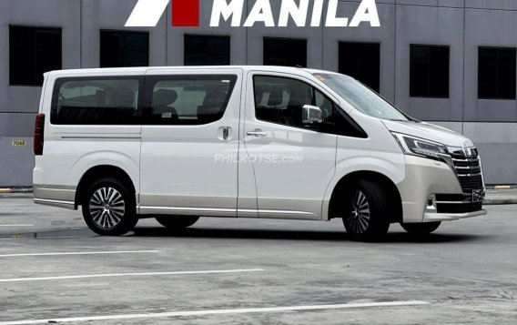 2022 Toyota Hiace Super Grandia in Pasig, Metro Manila-3