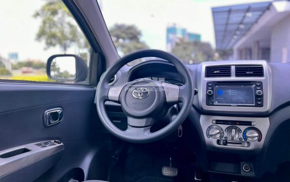 2017 Toyota Wigo  1.0 G AT in Makati, Metro Manila-13