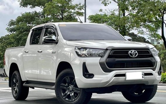 2022 Toyota Hilux  2.4 G DSL 4x2 A/T in Makati, Metro Manila-15