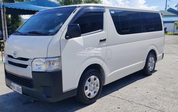 2017 Toyota Hiace  Commuter 3.0 M/T in Quezon City, Metro Manila-11