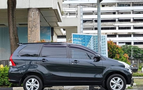 2015 Toyota Avanza  1.5 G AT in Makati, Metro Manila-9