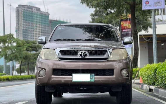 2011 Toyota Hilux in Makati, Metro Manila-11
