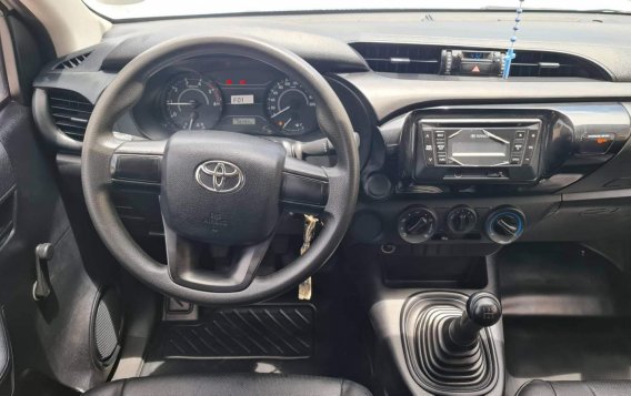 2019 Toyota Hilux 2.4 FX w/ Rear AC 4x2 M/T in Quezon City, Metro Manila-6