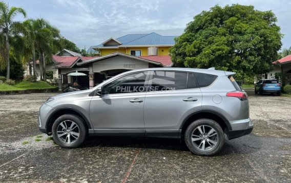 2018 Toyota RAV4 in Manila, Metro Manila-10