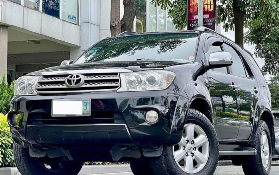 2010 Toyota Fortuner in Makati, Metro Manila-9