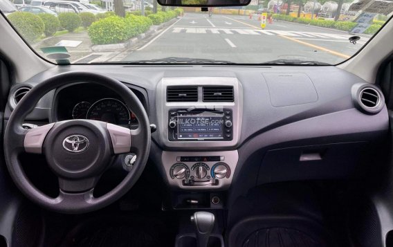 2015 Toyota Wigo  1.0 G AT in Makati, Metro Manila-9