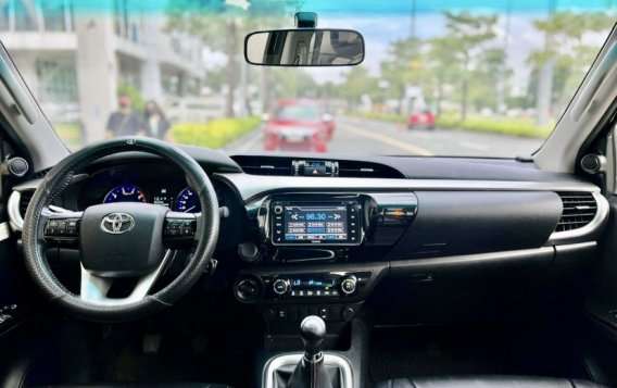 2017 Toyota Hilux in Makati, Metro Manila-5