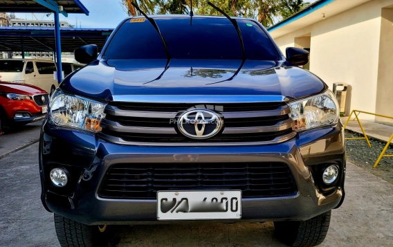 2019 Toyota Hilux 2.4 E 4x4 MT in Pasay, Metro Manila-9