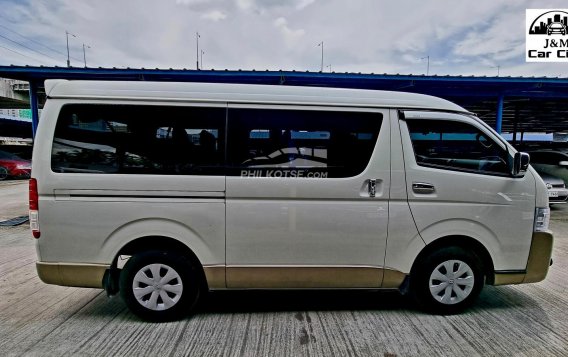 2016 Toyota Hiace  GL Grandia 3.0 A/T 2-Tone in Pasay, Metro Manila-6