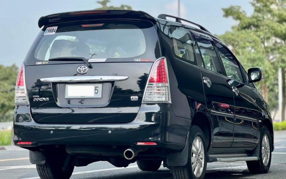 2011 Toyota Innova  2.0 G Gas AT in Makati, Metro Manila-2