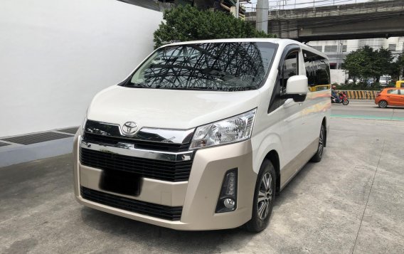 2019 Toyota Hiace  GL Grandia 3.0 M/T 2-Tone in Quezon City, Metro Manila-7