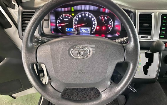 2018 Toyota Hiace  Super Grandia (Fabric) 3.0 A/T 2-Tone in Marikina, Metro Manila-18