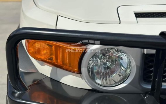 2015 Toyota FJ Cruiser  4.0L V6 in Manila, Metro Manila-34