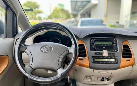 2011 Toyota Innova in Makati, Metro Manila-7