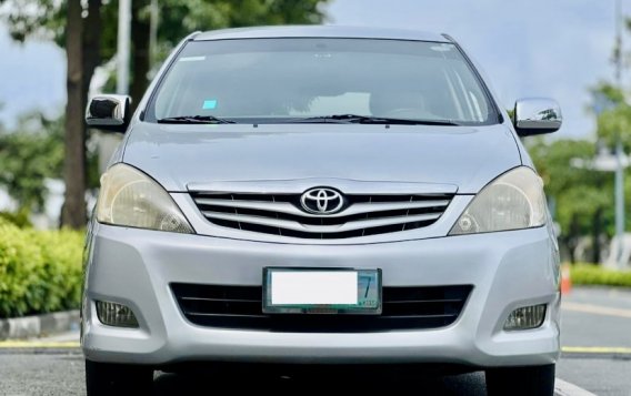 2011 Toyota Innova in Makati, Metro Manila-1