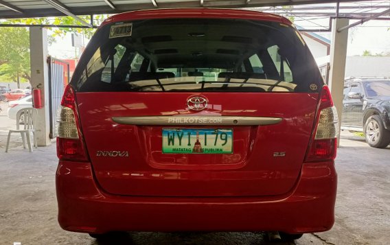 2013 Toyota Innova  2.8 J Diesel MT in Las Piñas, Metro Manila-10