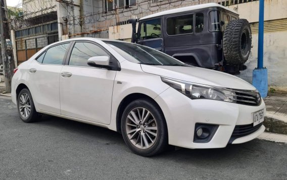 2015 Toyota Corolla Altis  1.6 V CVT in Quezon City, Metro Manila